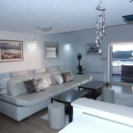 Sea View Gagula Penthouse Apartment