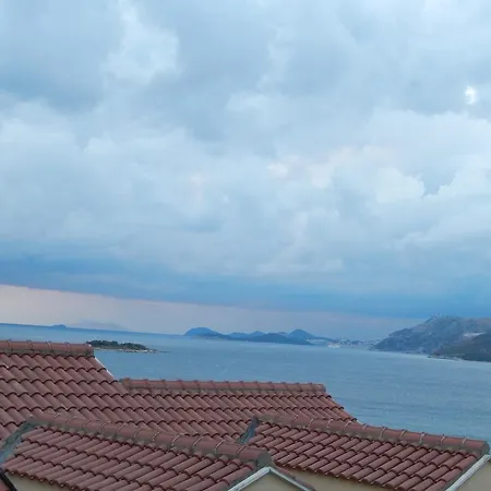 Sea View Gagula Penthouse * تْسافتات