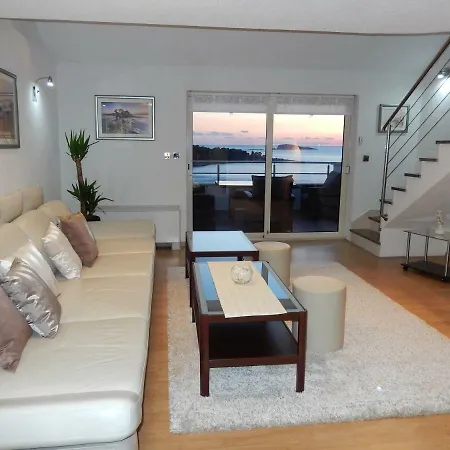 Sea View Gagula Penthouse شقة تْسافتات